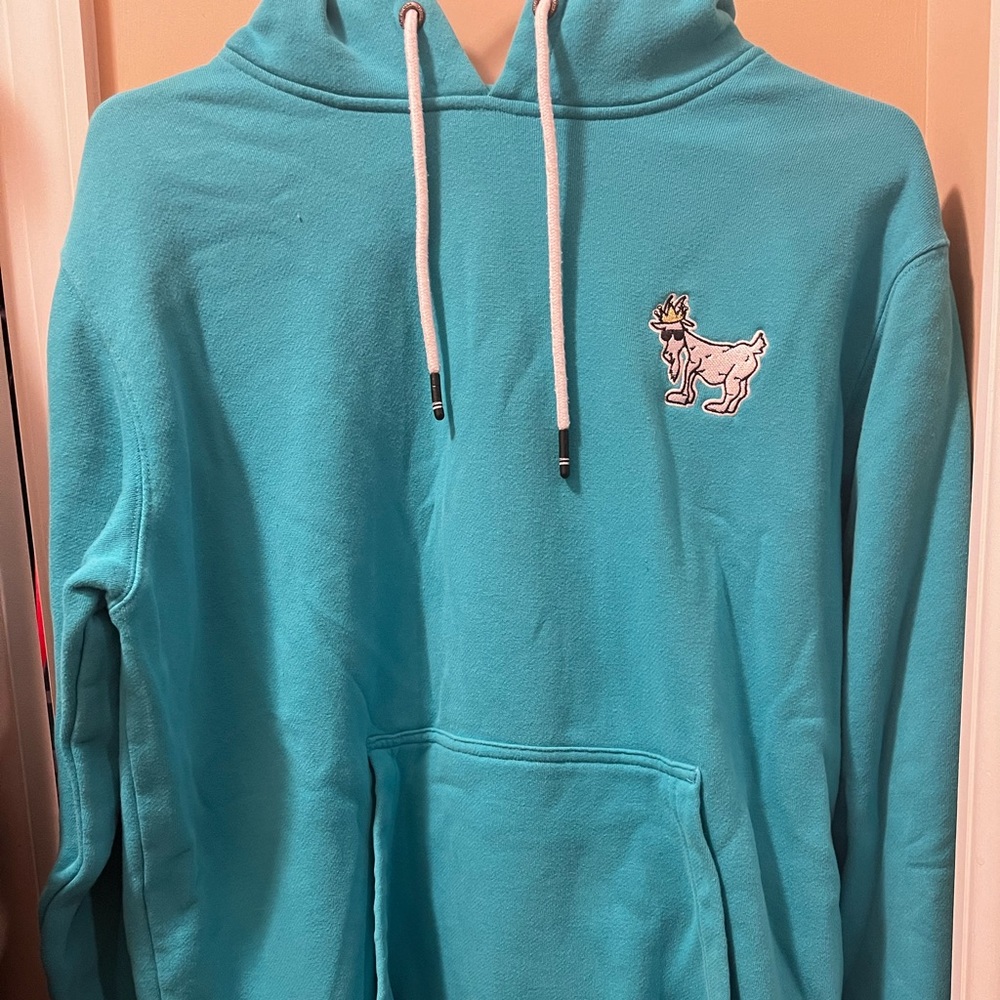 Women’s Goat Sweatshirt Size Large